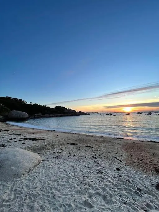 Apartment Vacances A 50M De La Plage Et De La Mer Tregastel