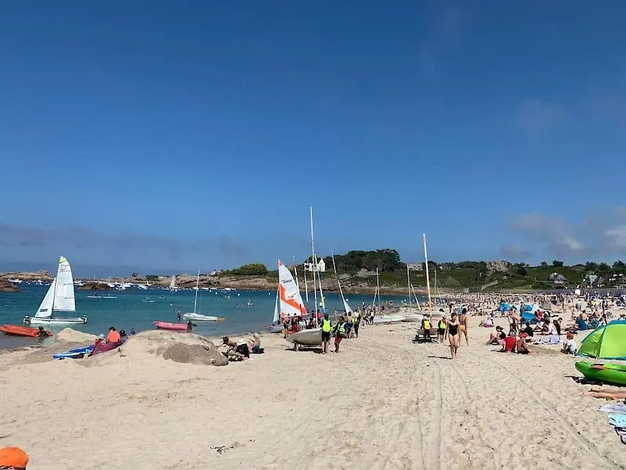 Vacances A 50M De La Plage Et De La Mer Tregastel