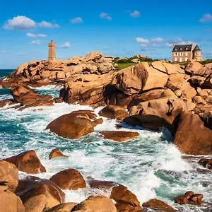  Hébergement de vacances Maison 3* Sur La Cote De Granit Rose