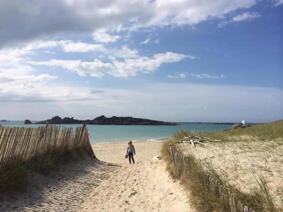 Vacances A 50M De La Plage Et De La Mer Tregastel Apartment