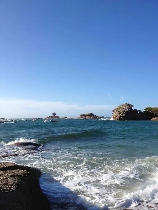 Vacances A 50M De La Plage Et De La Mer Tregastel 0*,  France