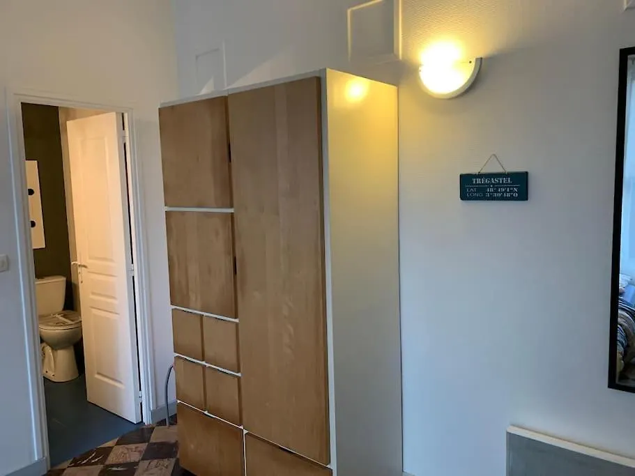 Apartment Vacances A 50M De La Plage Et De La Mer Tregastel France