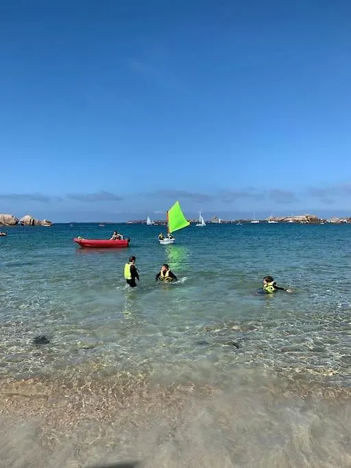 Vacances A 50M De La Plage Et De La Mer Tregastel