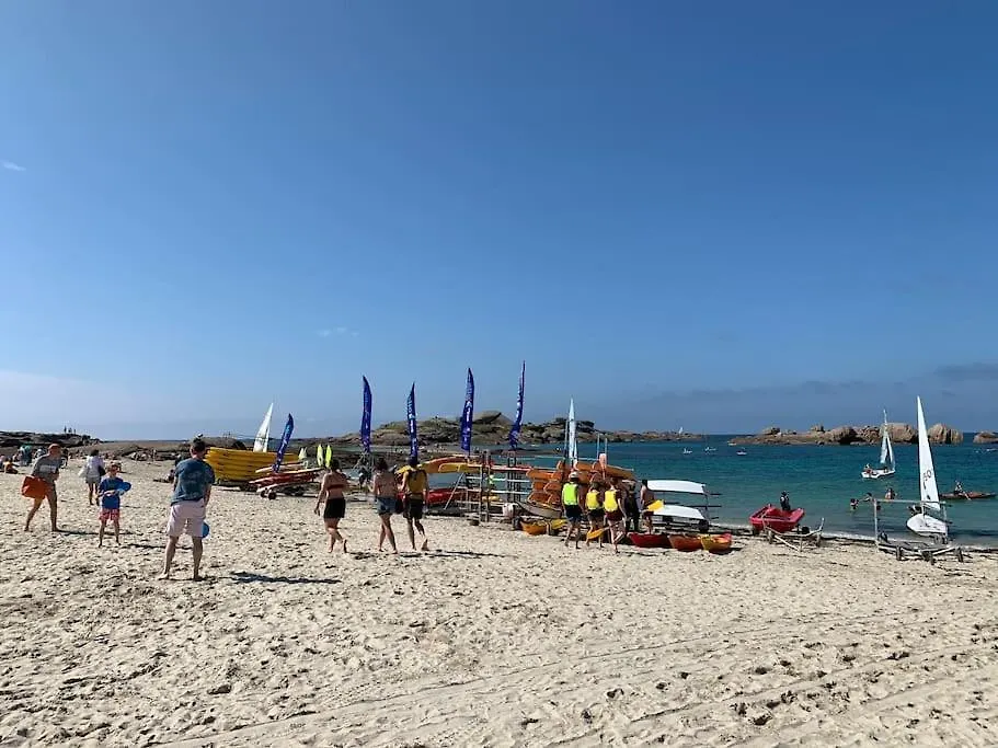 Vacances A 50M De La Plage Et De La Mer Tregastel Apartment