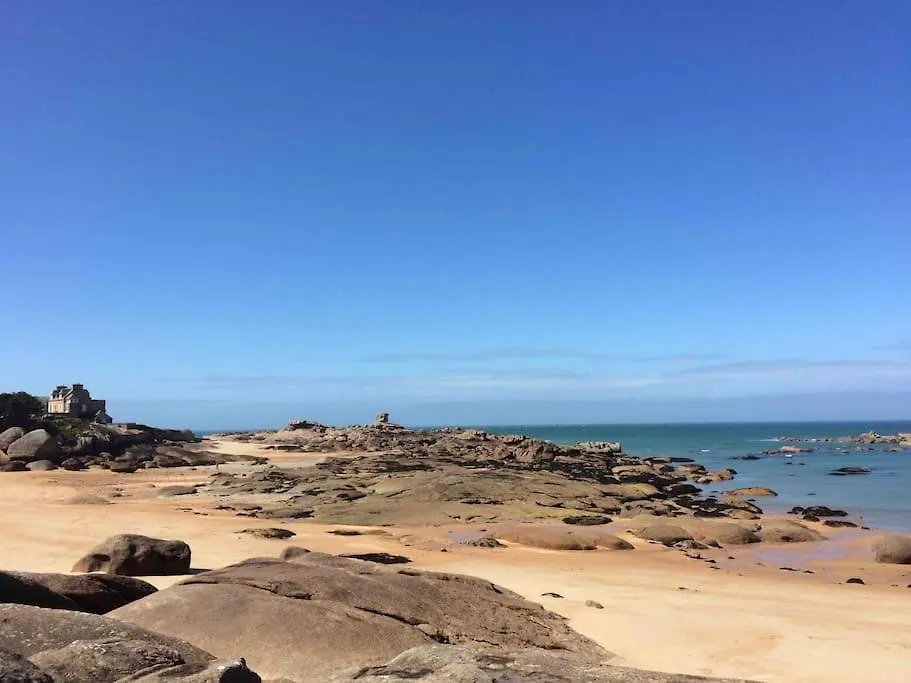 Apartment Vacances A 50M De La Plage Et De La Mer Tregastel